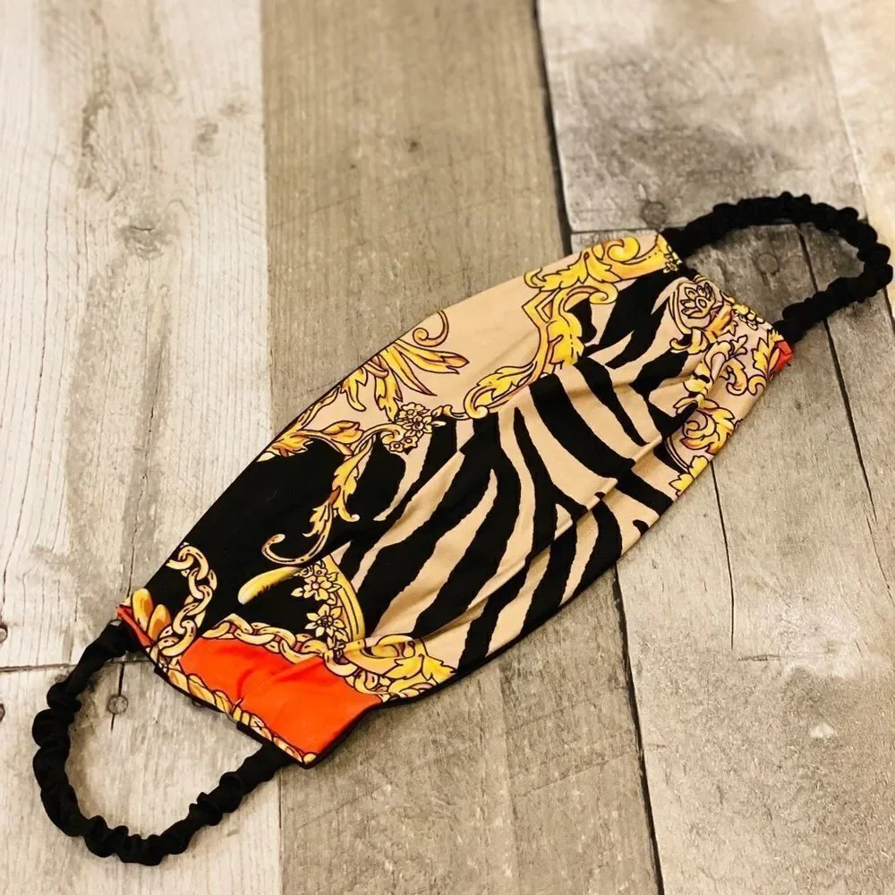 Paisley Chain Mask